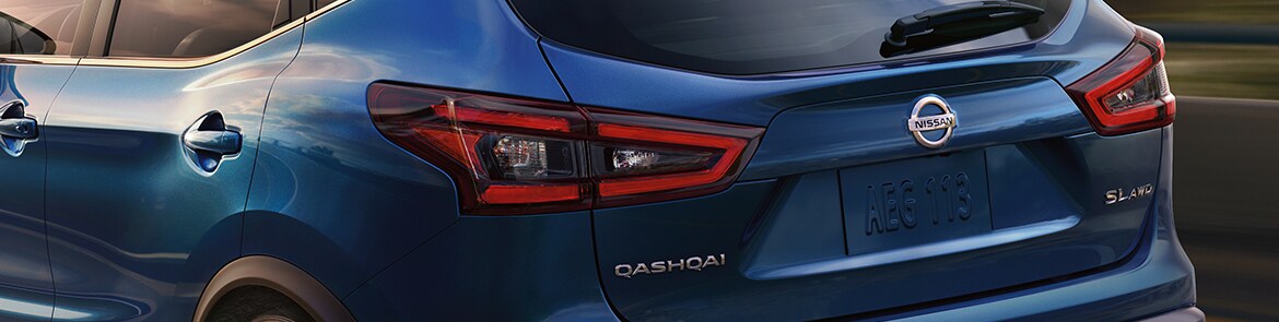 Nissan Qashqai 2022 vu de l’arrière montrant les feux arrière