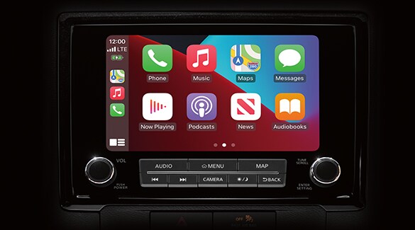 Écran tactile du Nissan Frontier 2023 affichant les applications Apple CarPlayᴹᴰ.