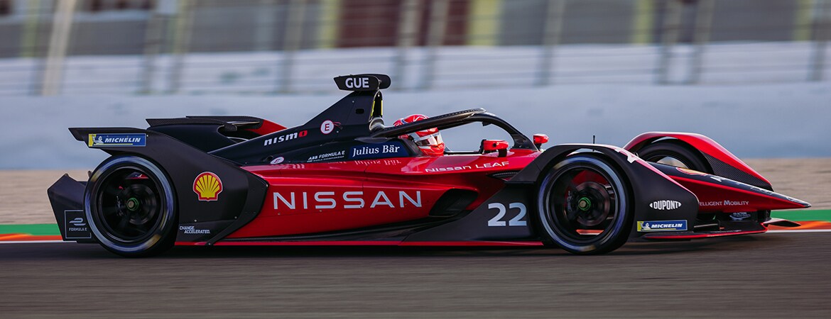 Voiture de course Formule E Nissan LEAF 2023