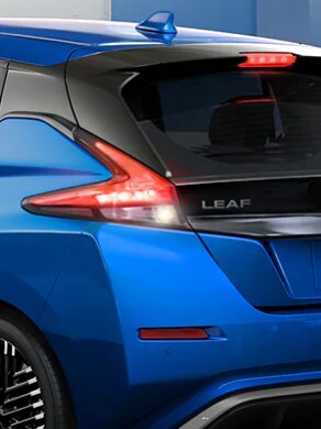 Feux arrière à DEL de la Nissan LEAF 2024
