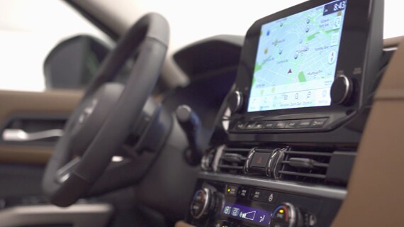 Vidéo sur la sécurité et les aides à la conduite du Nissan Pathfinder 2023