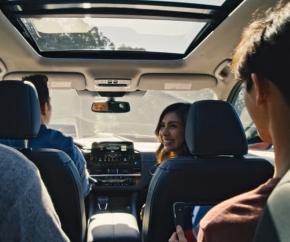 Vidéo sur l’intérieur connecté du Nissan Pathfinder