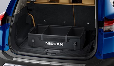 Système de rangement amovible dans l’aire de chargement pour le Nissan Rogue 2023.