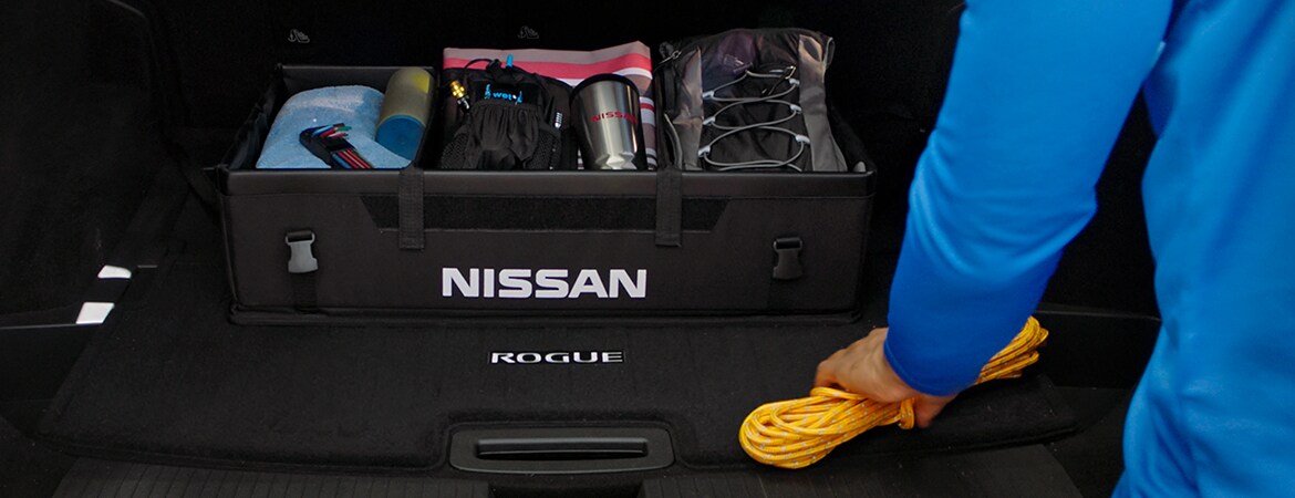 Système de rangement amovible dans l’aire de chargement pour le Nissan Rogue 2023