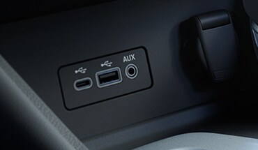 Ports USB-C et ports USB de la Nissan Sentra 2022