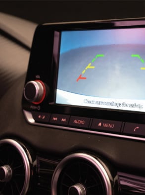 Caméra de marche arrière et écran de visualisation de la Nissan Sentra