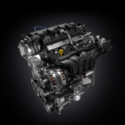 Vue du moteur performant de la Nissan Versa 2024