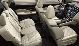 Confort haut de gamme des sièges en cuir semi-aniline du Nissan Murano 2023.